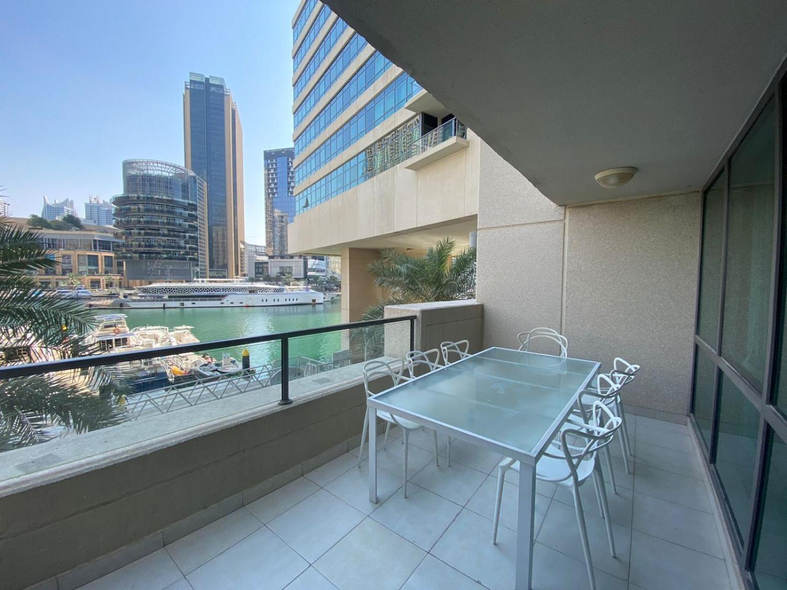 Dream Inn Apartments - Marina Quays ดูไบ ภายนอก รูปภาพ